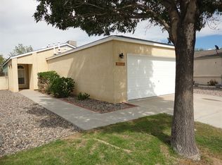 2305 High Desert Cir NE, Rio Rancho, NM 87144