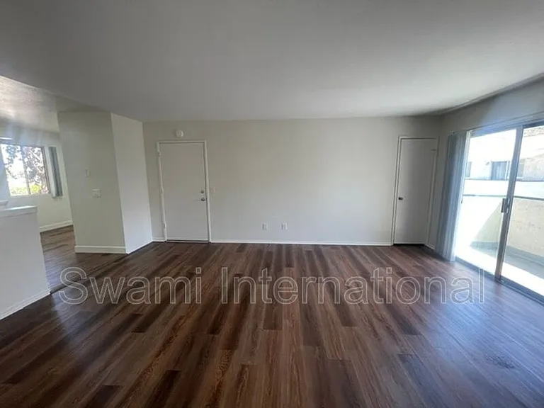 345 E Stepney St #9 — Photo 9