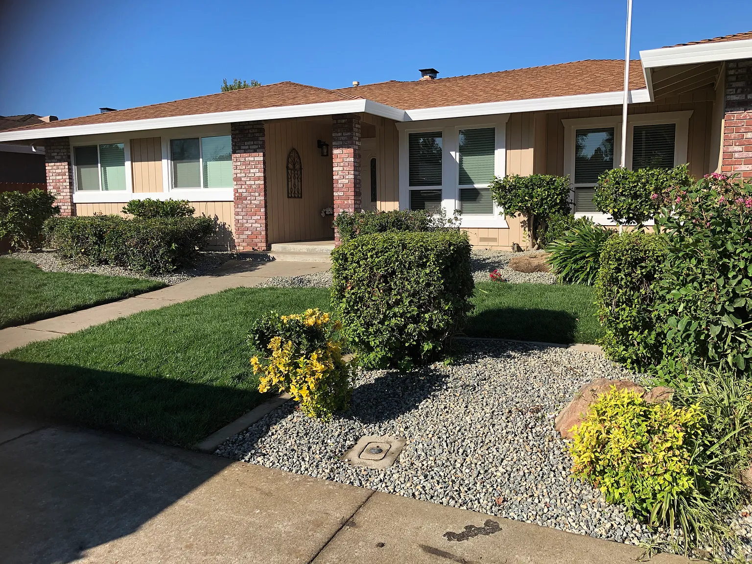 1610 Elizabeth Ln photo 1