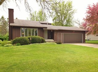 2127 16th St NW, Faribault, MN 55021