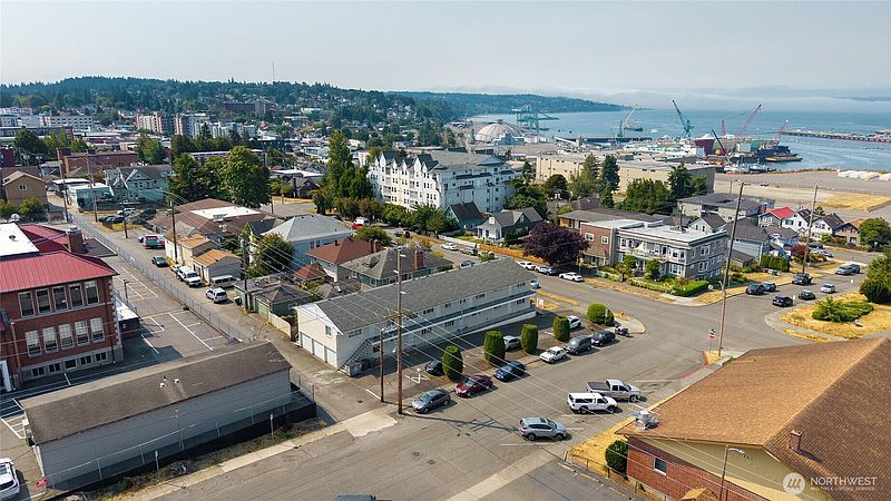 5th image of 2501 Rucker Avenue