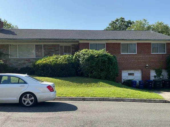 1700 Redwood Ter NW, Washington, DC 20012