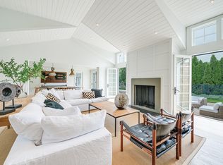 120 Leland Ln, Southampton, NY 11968