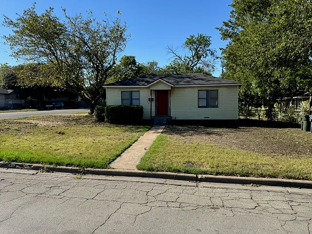3827 Colcord Ave — Photo 2