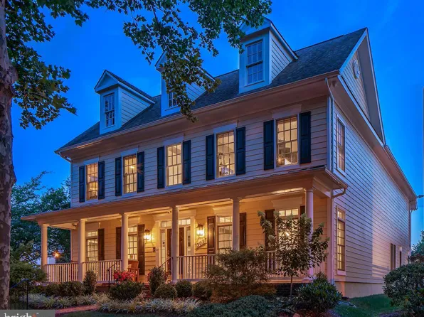 303 Oak Knoll Dr, Rockville, MD 20850