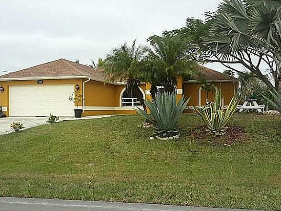 2nd image of 1141 SW 13th St