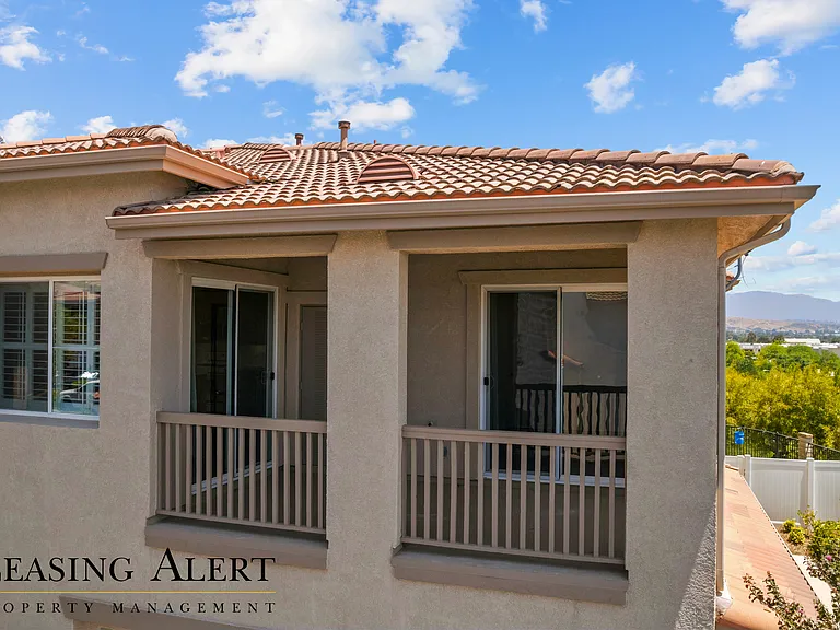 24320 Lorenzo Ln — Photo 21