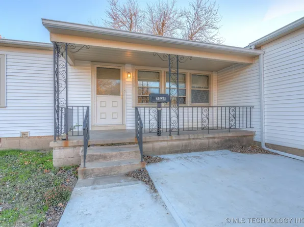 7336 E King Pl, Tulsa, OK 74115