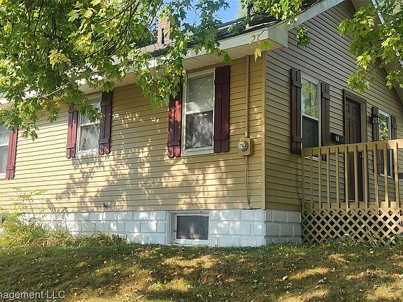3rd image of 57 W Rundell St