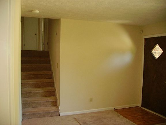 Entrance / Stairs