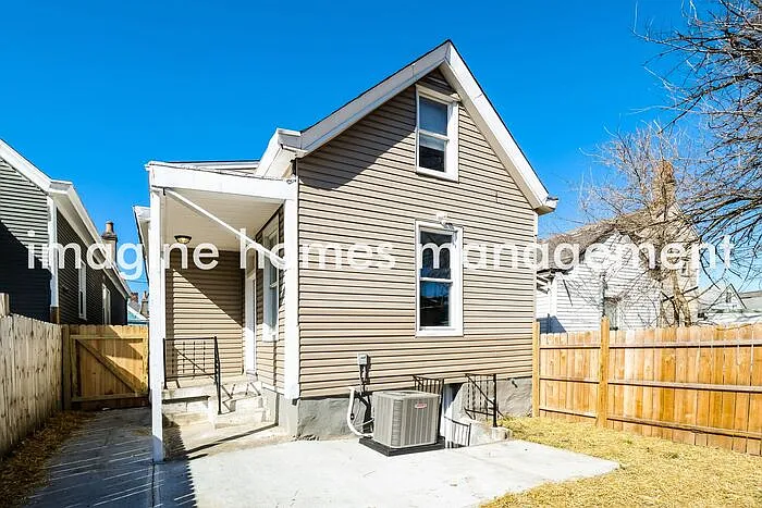 2030 Mackoy St — Photo 11