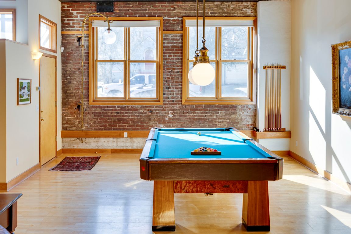 next background image