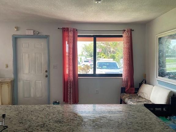 4th image of 6103 Fletcher Street