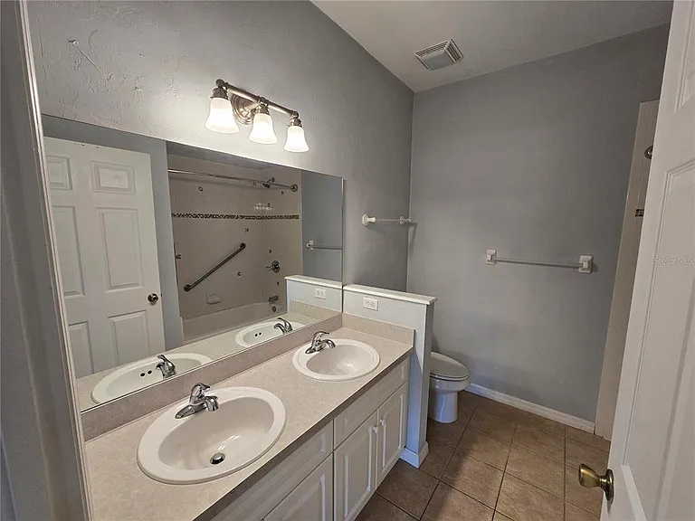 7976 NW 48th Way — Photo 10