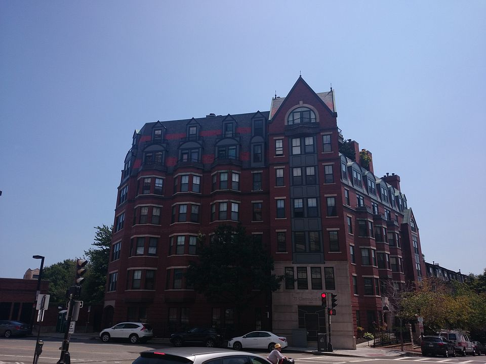 2nd image of 75 Clarendon St APT 406