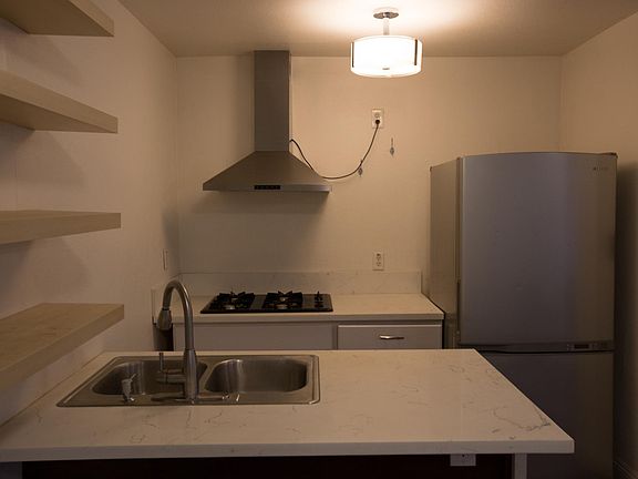 2nd image of 2524 Oregon Ave