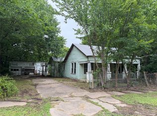 315 W 5th St, Hominy, OK 74035