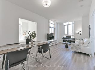 151 Upper Duke Cres #101, Markham, ON L6G 0E1