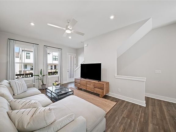 3rd image of 1247 Zucchini Cir
