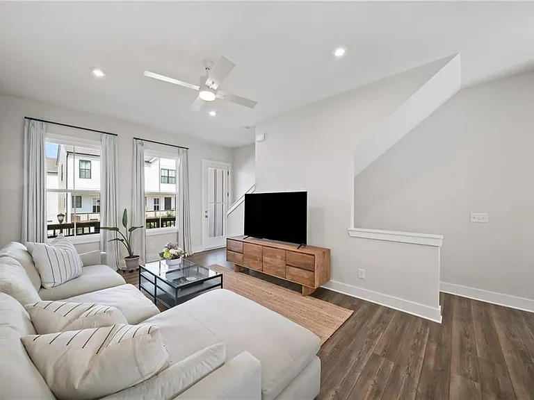 1247 Zucchini Cir — Photo 3