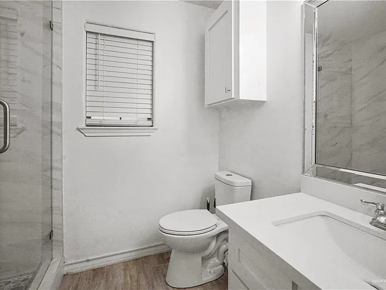 3506 N 34th Ln — Photo 9