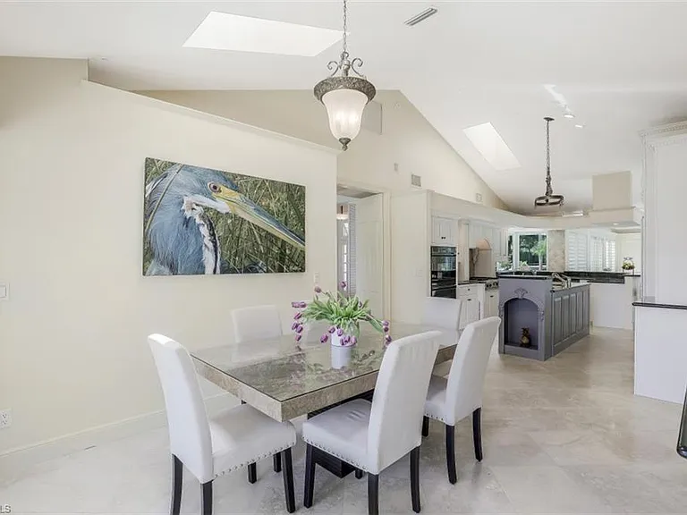655 Galleon Dr — Photo 8