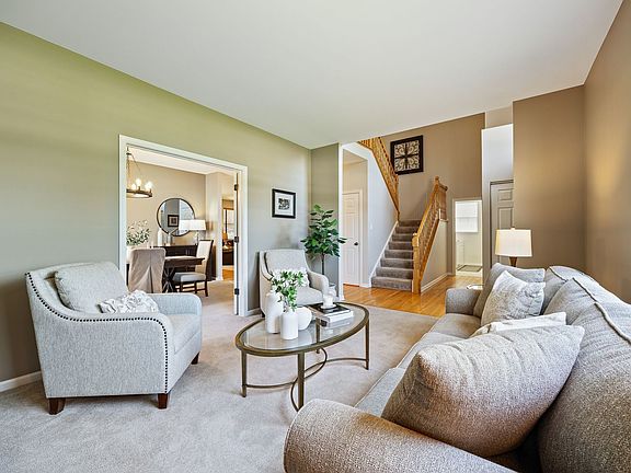 4th image of 2815 Forest Creek Ln