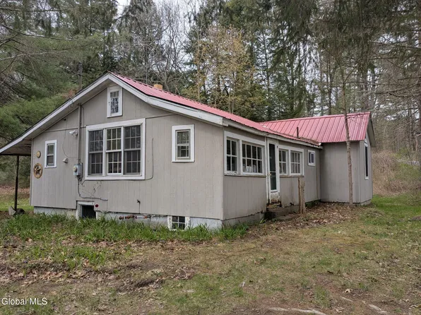 16 Louden Road, Saratoga Springs, NY 12866