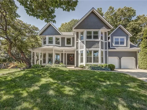 4913 W 130th St, Leawood, KS 66209