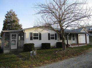 36 Garden Aly, Tyrone, PA 16686