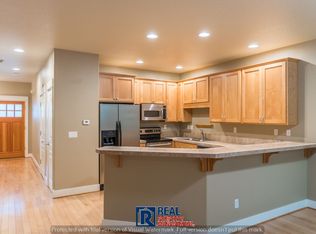 9315 SW Jasper Dr, Beaverton, OR 97007