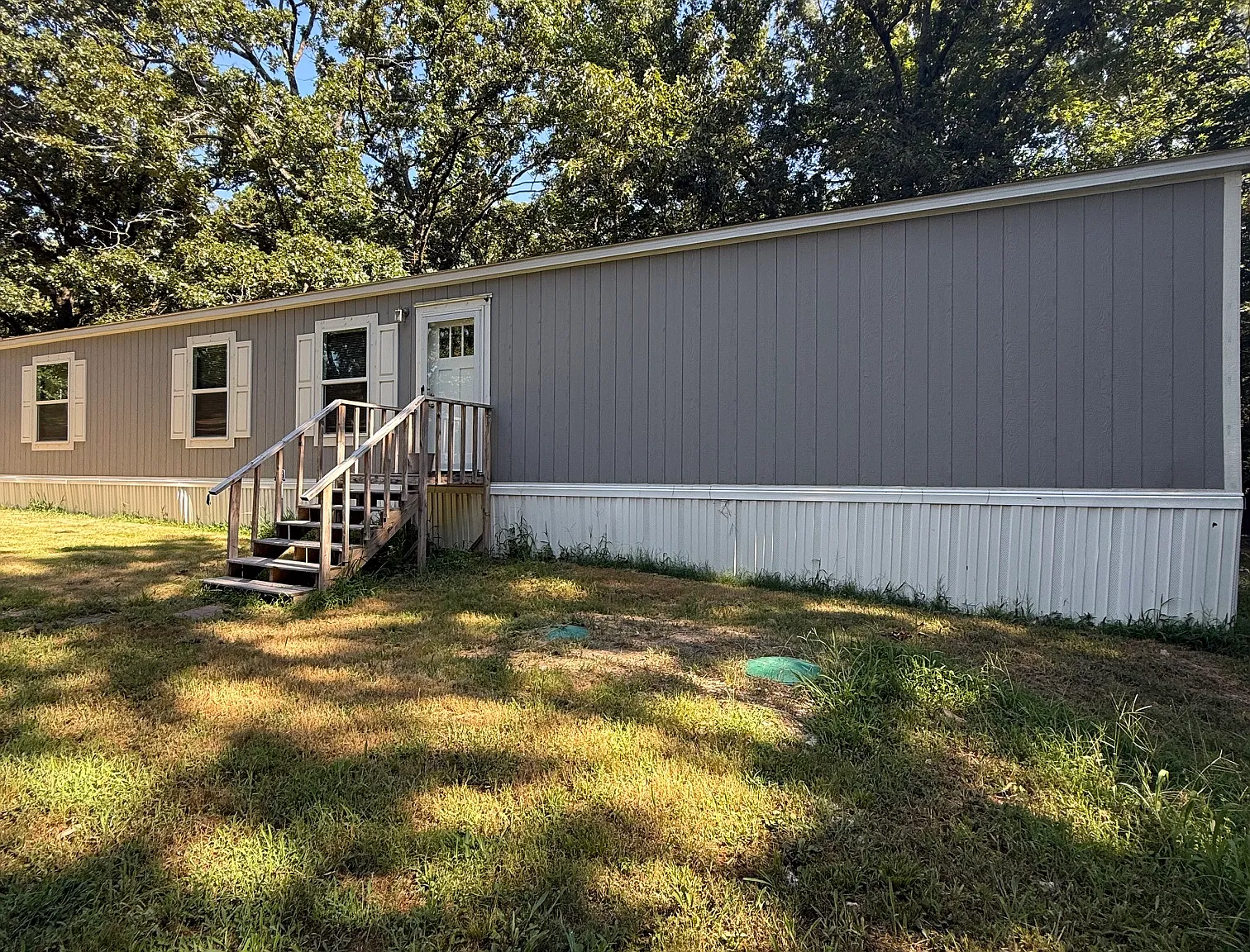 3 bed, 1280 sqft, $1,300 — Photo 2