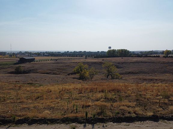 2nd image of 2605 Platinum Pkwy