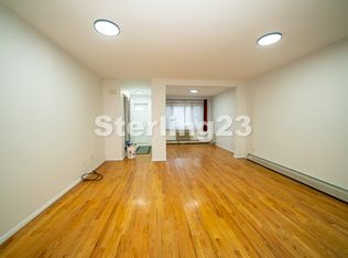 21-49 48th St #1F, Astoria, NY 11105