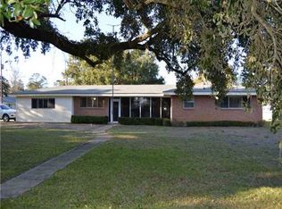 1551 E 2nd St, Pass Christian, MS 39571