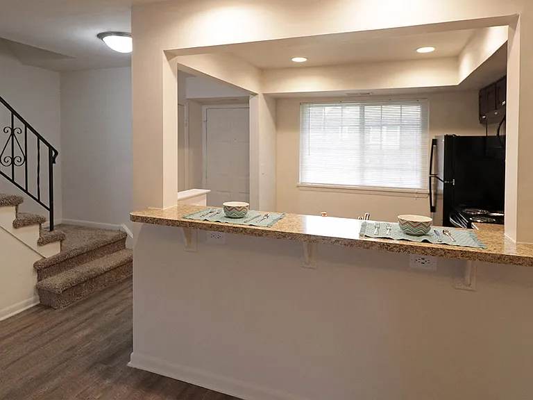 Parktowne Townhomes — Photo 8
