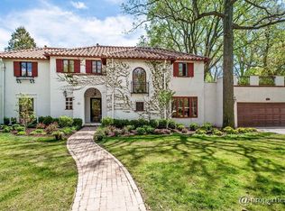 961 Oak Ter, Glencoe, IL 60022