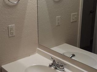 706 NE Banner Dr APT A, Lees Summit, MO 64086