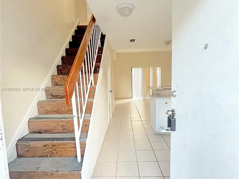 5712 W 25th Ct #5712 — Photo 6