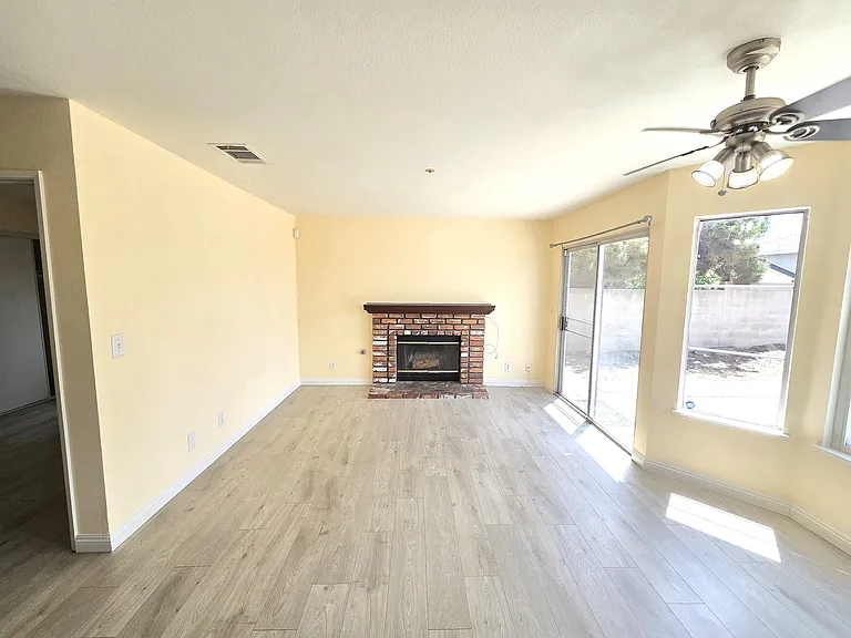 16183 Harvey Dr — Photo 12