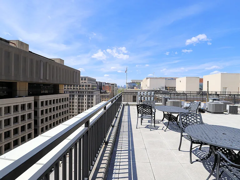 915 E St NW #509 — Photo 20