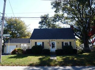 65 Padelford Ave, Riverside, RI 02915