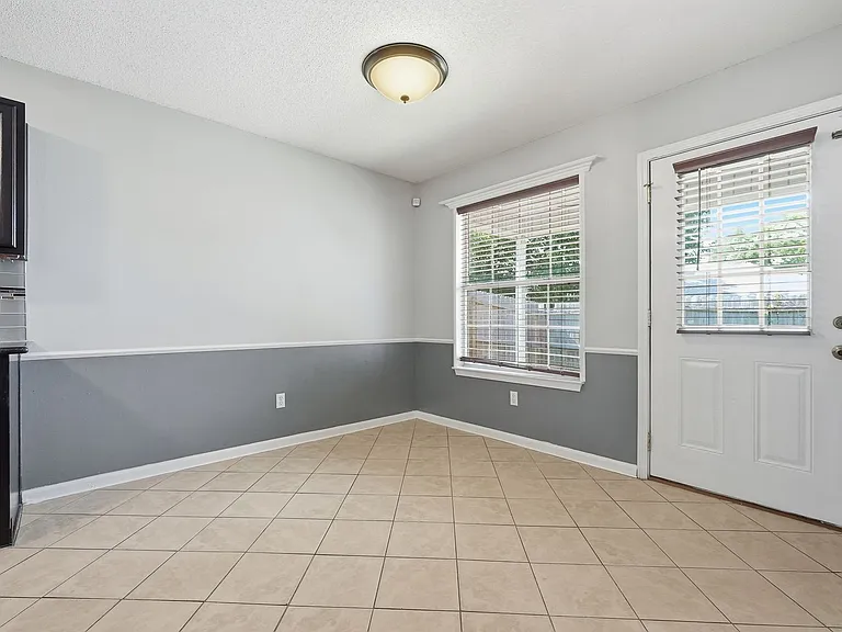 955 Pacific Silver Ct — Photo 8