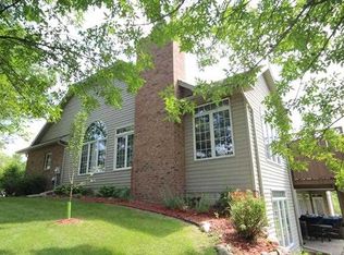 5996 Pommel Cir, West Des Moines, IA 50266