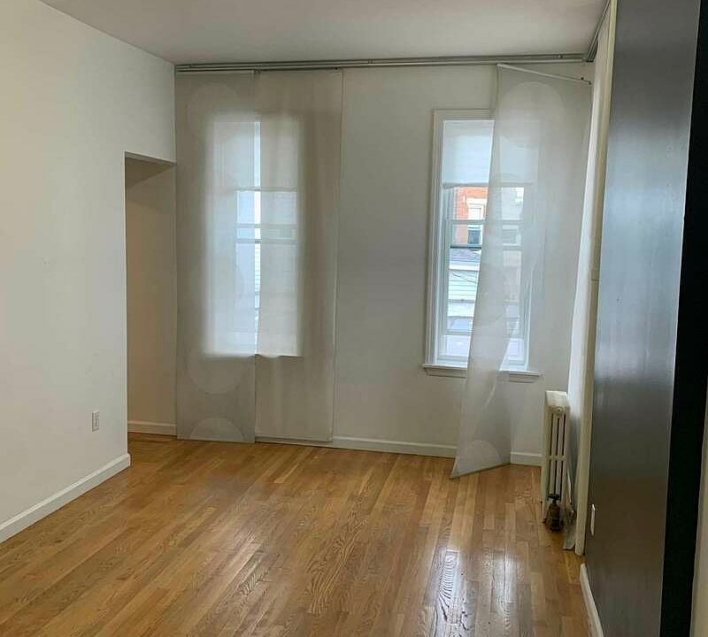 1st image of 4202 Broadway Unit 2