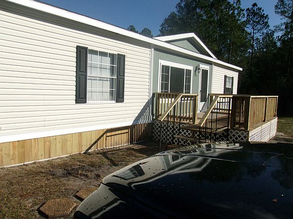 3rd image of 11807 Poinsettia St