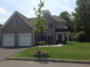 39 Bluffs Ct #39, Hamburg, NJ 07419