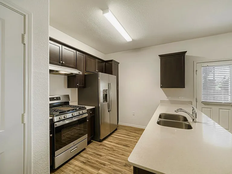 7001 Tonka Ln — Photo 10
