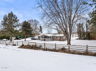 66110 N Harrison Loop, Benton City, WA 99320