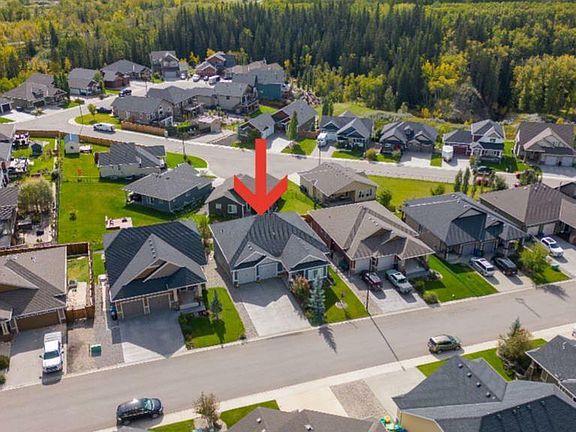 3rd image of 461 Seclusion Valley Dr NE